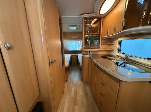 Hobby De Luxe Easy 495 UL photo: 21
