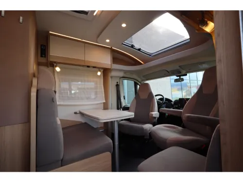 LMC Cruiser 646 G Automatic single beds photo: 4