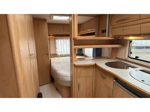 Fendt Saphir 470 TF French bed dinette toilet photo: 1
