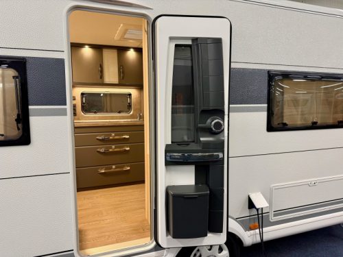 Hobby De Luxe 460 UFE Foto: 20