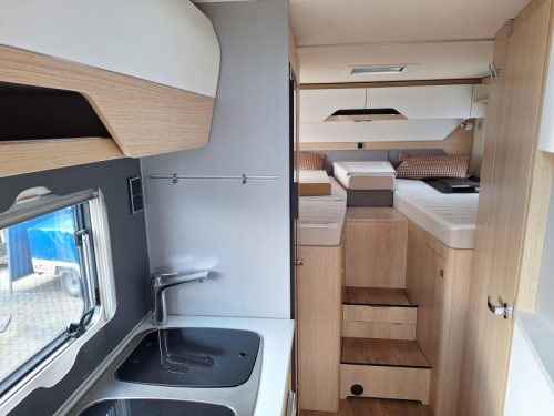 Hymer B-MC T 580 2 SINGLE BEDS+LEVELING SYSTEM photo: 3