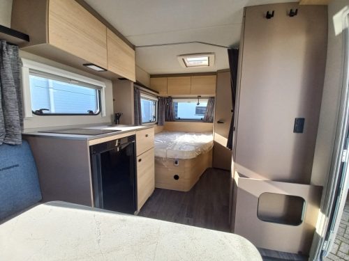 Weinsberg CaraLife 450 FU photo: 6