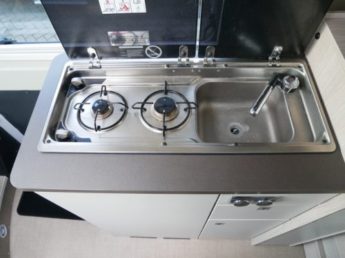 B&uuml;rstner Campeo C540, Camper van de 5,40 metros, &iexcl;&iexcl;cama transversal!! foto: 12