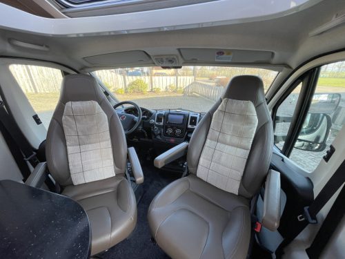 B&uuml;rstner Nexxo T 685 Foto: 16