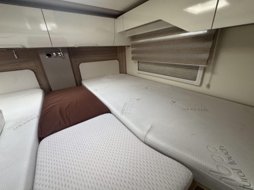 B&uuml;rstner Ixeo I 728 G Automatic single beds air conditioning photo: 9