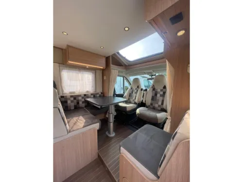 Sunlight T 68 Single Beds Lift Bed photo: 5