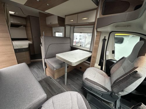 Knaus L!ve Wave 650 MF 180CV-AUTOM&Aacute;TICA-694CM foto: 2
