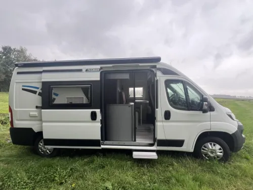 Peugeot Boxer 600 2018 Einzelne L&auml;ngsbetten Foto: 6