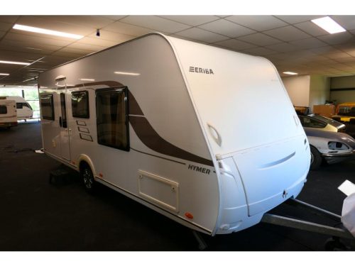 Eriba Living 550 Queens bed photo: 1