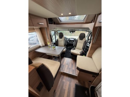 Weinsberg CaraSuite 700 ME Automatic! 180 hp! photo: 11