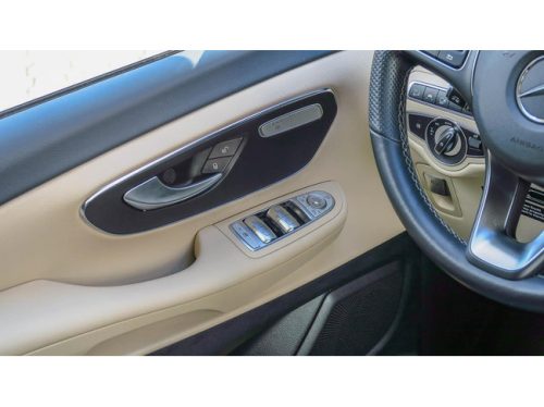 Mercedes-Benz V-Class Marco Polo photo: 21
