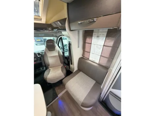 Chausson Welcome 728 EB Queensbed Pop-top roof 42000 km photo: 5