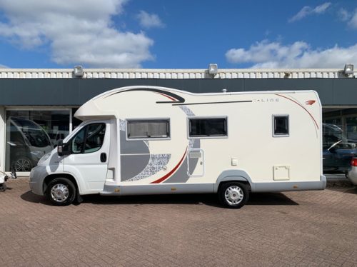 ROLLER Team T-line 255 Toit relevable Climatisation Cruise Suspension pneumatique 6 couchages photo : 7