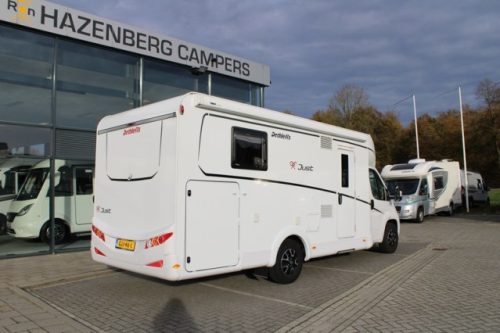 Dethleffs 7052 DBM Just 90 Queenbed + Hubdach ger&auml;umige Garage (94 Foto: 12