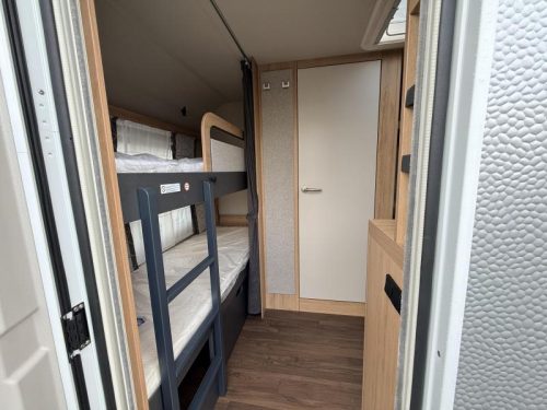 Knaus Sport 500 QDK Lits superpos&eacute;s photo : 8