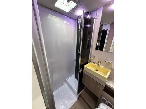Chausson Flash 714 GA Festbett/Alkoven/Euro6/2017 Foto: 15