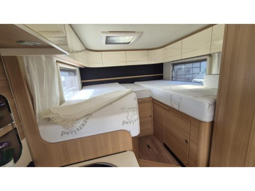 LMC Passion V 643G 150HP Single Beds photo: 4