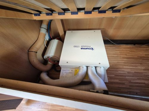 B&uuml;rstner 460 TL Einzelbetten, Klimaanlage, Rangierhilfe Vorzelt Markise Foto: 22