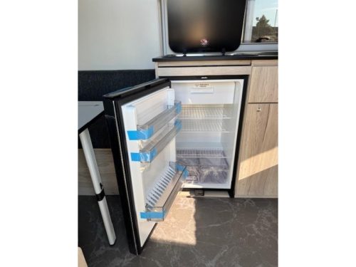 Easy Caravanning GetAway Xcite CS Transverse Sleeper photo: 15