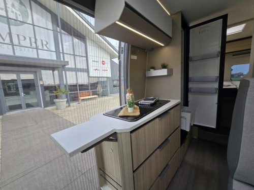 Adria Twin Plus 640 SLB Automatik Einzelbetten Foto: 13