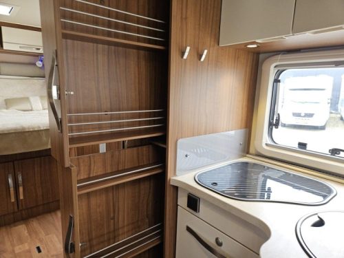 Hymer ML-I 630 Electric bike carrier, awning  photo: 14