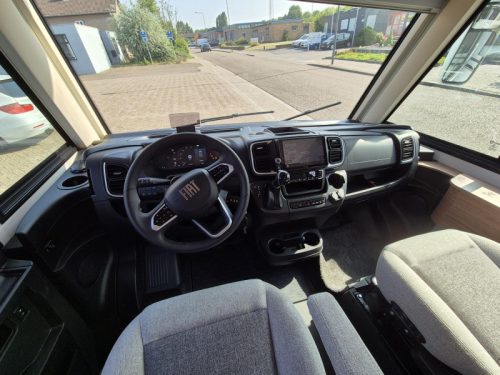 Knaus L!ve I 650 MEG 180 CV asientos con suspensi&oacute;n neum&aacute;tica foto: 3