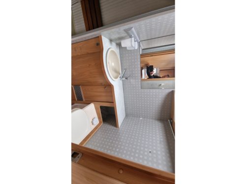 B&uuml;rstner Elegance i820 automatic Alde heating photo: 14