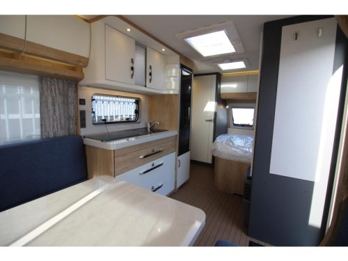 Hobby Excellent Edition 460 UFE Modeljaar 2027  foto: 16