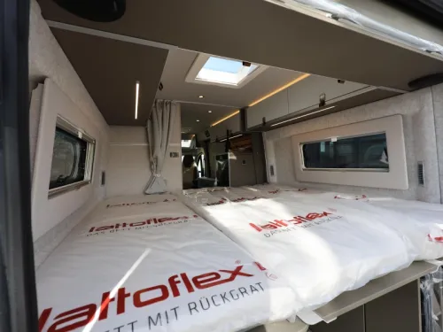 Hymer Yellowstone 640 180hp Automatic WITOMA 50! photo: 18