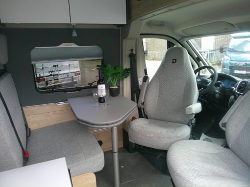 Dethleffs Globetrail 640 zu verkaufen nach Mietzeitraum Foto: 2