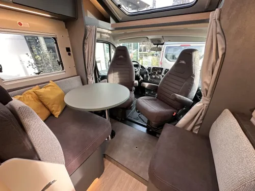 Laika Kosmo 319 L Single beds Automatic  photo: 13