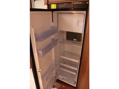 LMC I735 150pk Automaat | BR systems Fahrradtr&auml;ger | Solarpaneele | Construct slot | Markise | L&auml;ngsbetten | Hubbett | LED TV | Achte Foto: 15