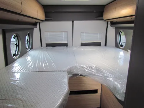 Malibu First Class Two Room 640 LERB Automatic, photo: 3