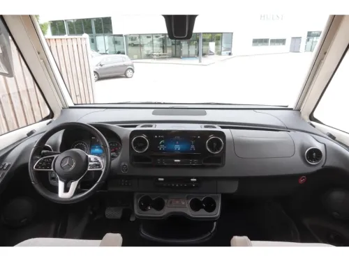 Hymer B ML I 790 Einzigartige Raumaufteilung Foto: 10