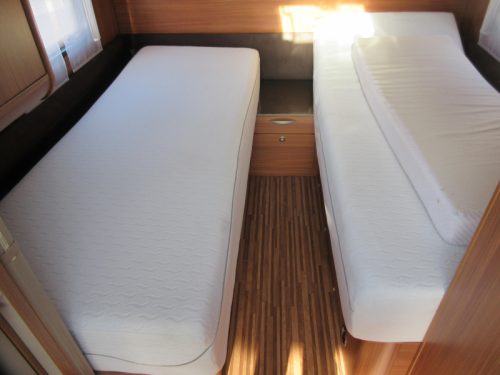 Adria Adora 492 UL CON MOVER Y VENTILADOR DE TECHO foto: 4