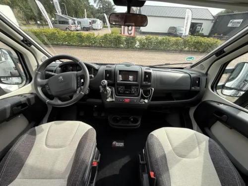 Weinsberg CaraCompact Pepper 600 Edition Enkele Bedden 19 foto: 6