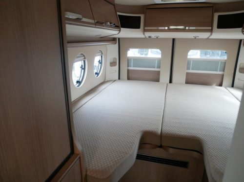 Carthago Malibu Van 640 LE, 9-Speed Automatic, Busbiker, MaxxFan photo: 14