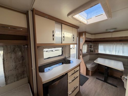 Hobby De Luxe 455 UF Fully equipped!! photo: 11