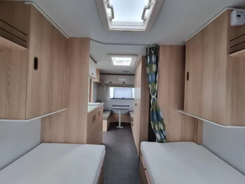 Adria Aviva 492 LU Mover & Unico awning  photo: 16