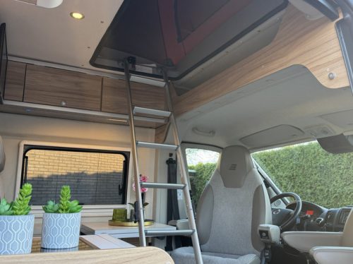 Hymer Yellowstone 640 pop-top roof 160 hp *4 PERSON* Euro6 Fiat Ducato **Single beds/Pop-top roof with 2 berths/4 seats/Lithium/Sun photo: 8