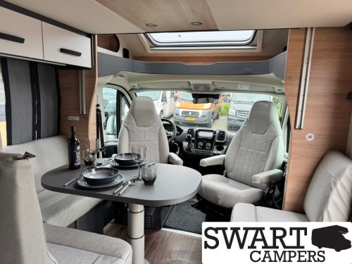 Knaus L!VE WAVE 650 MEG Black Selection photo: 10