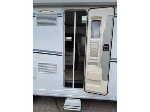 Pilote Essentiel G 740 Single beds + pop-top roof photo: 6