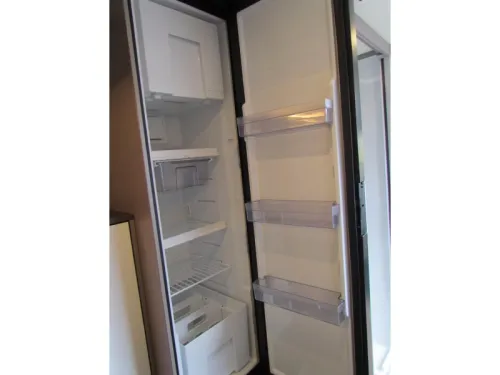 B&uuml;rstner Eliseo 644 C Techo elevable-Tercera cama, Autom&aacute;tica foto: 4