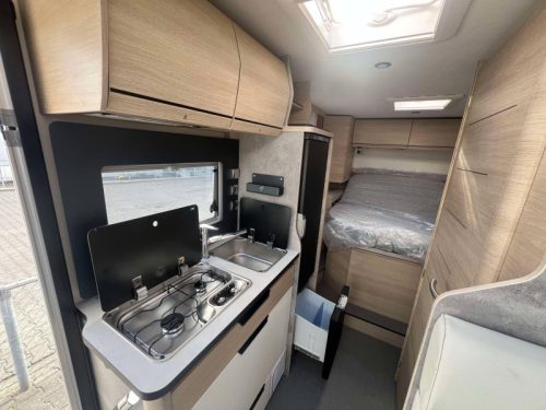 Rapido C50 L=6,59m + Queensbett Foto: 9