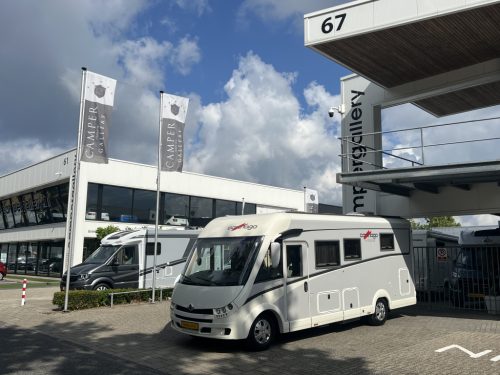 Carthago C-Tourer I 144 QB Fixed bed + Pop-top roof Towing hitch Roof air conditioning photo: 9