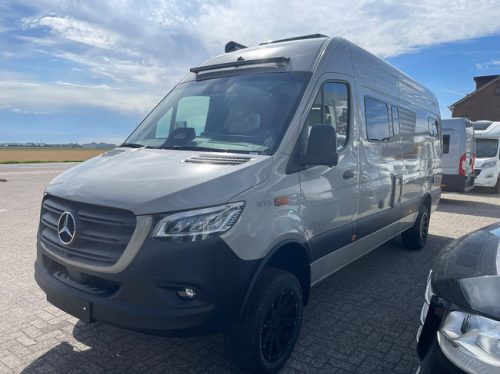 Hymer Grand Canyon S 700 Mercedes 4WD photo: 9