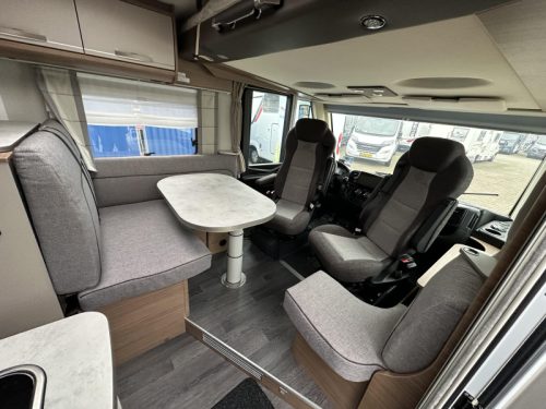Knaus L!ve I 650 MEG AUTOMAAT 180PK Foto: 7
