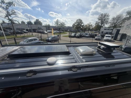 Adria Twin 640 SGX Supreme 9 traps automaat full options 160 pk elktr lengte hefbed luifel trekhaak eltr schotel tv leder foto: 8
