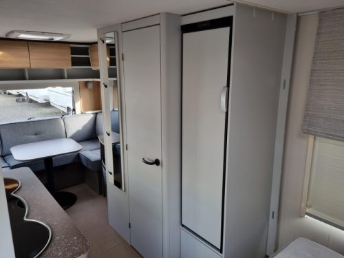 B&uuml;rstner B66 485 TS Queens bed - 1800 kg  photo: 14