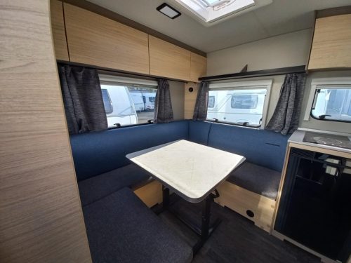 Weinsberg CaraLife 450 FU photo: 3